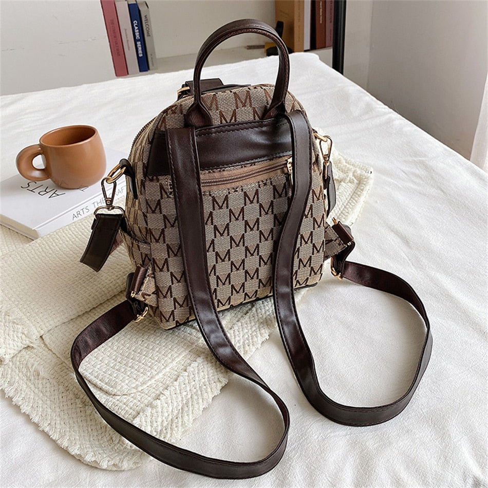 Phoebe - Stylish backpack with geometric pattern